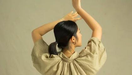 中国记者在埃及找到南京大屠杀图录